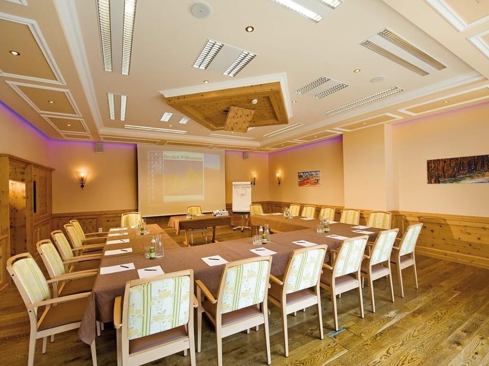 Meeting facility