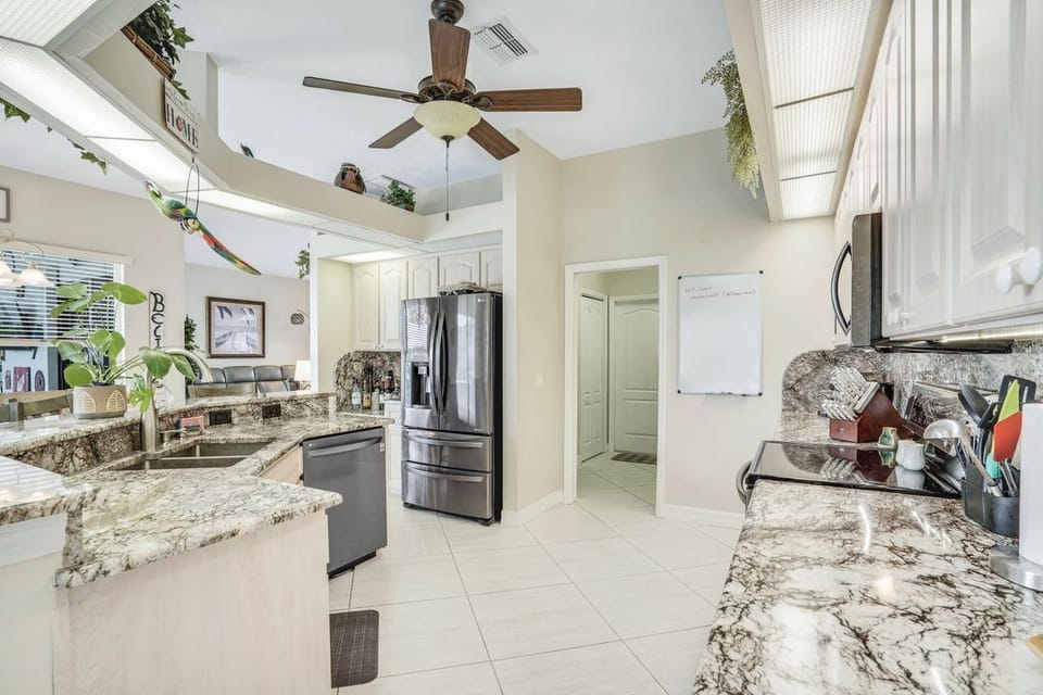 Open Concept to Kitchen 