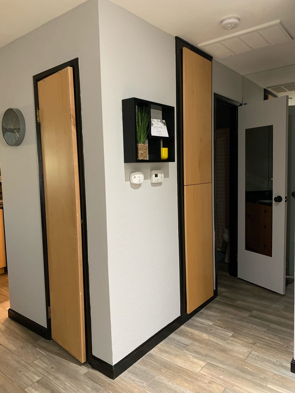 Hallway (Coat Closet & Bathroom)