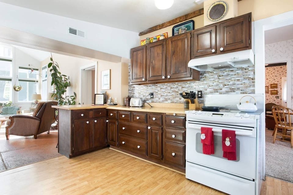 Kitchen fully equipped