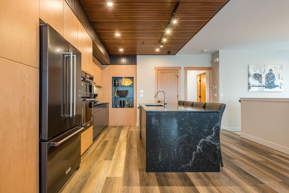 Penthouse - Beautiful Modern Kitchen