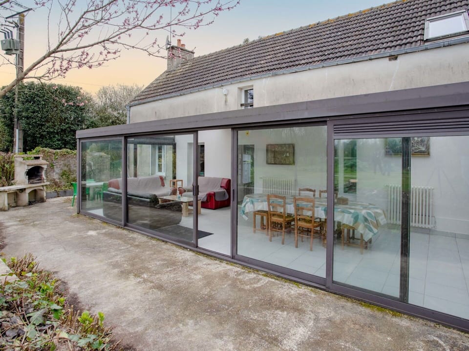 Plant, Sky, Architecture, Shade, Building, Door, Tree, Facade, Window