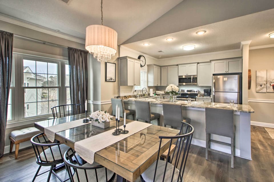Dining Space | Dishware/Flatware