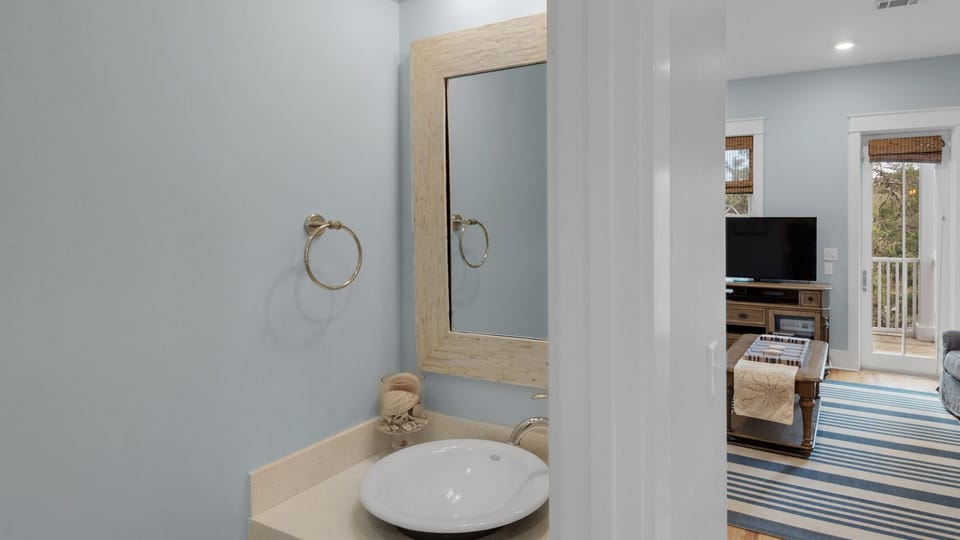 Grayt Tides Half Bathroom