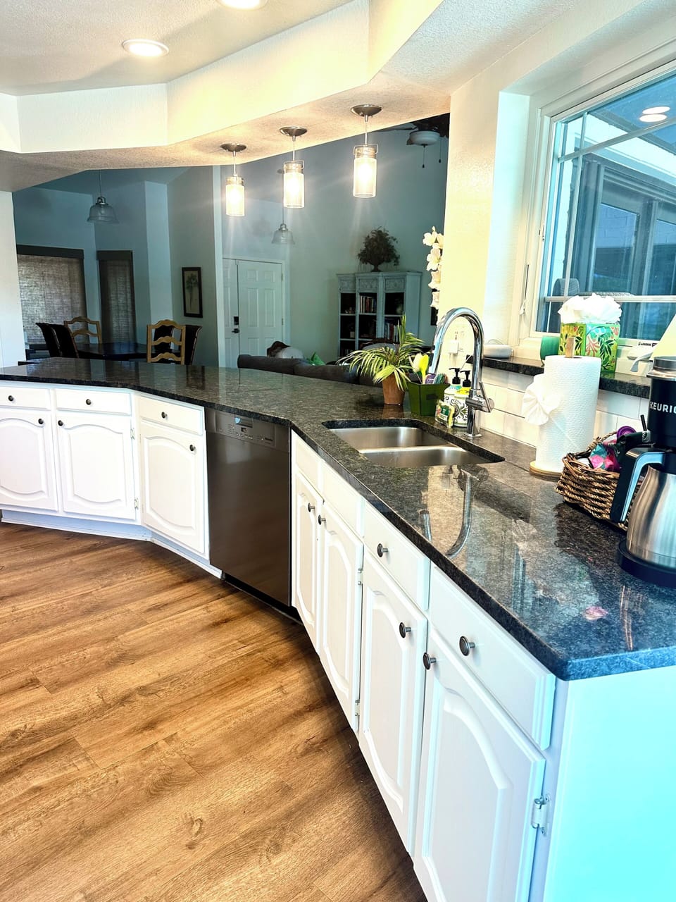 Beautiful clean kitchen