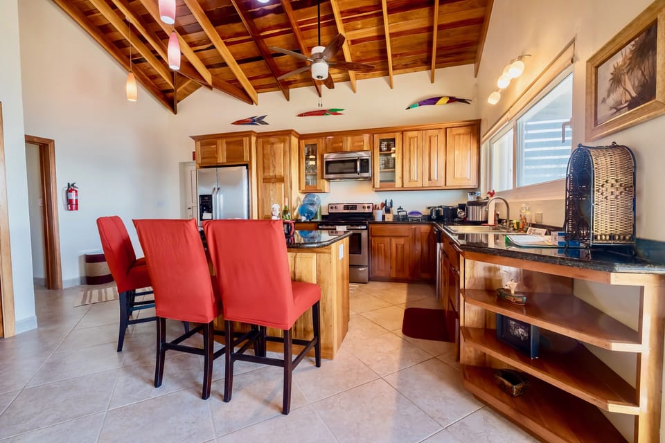 Fully equipped kitchen has everything you need plus counter seating