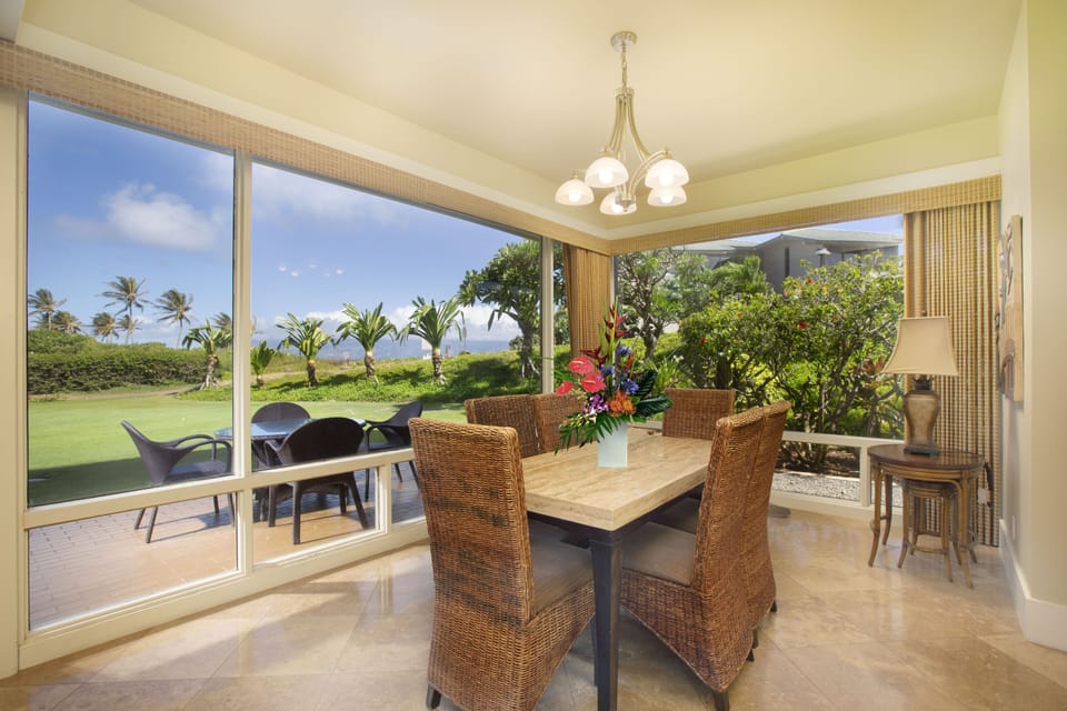 Bay Villa 37G4 Dining Room