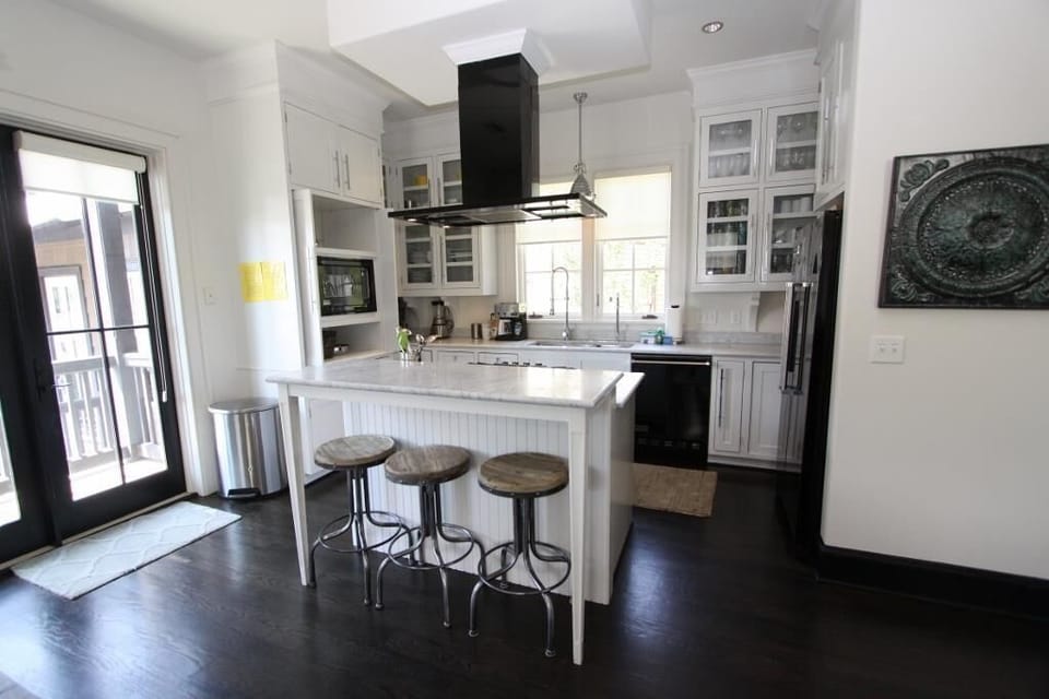 Kitchen - Barstools (1024x683)