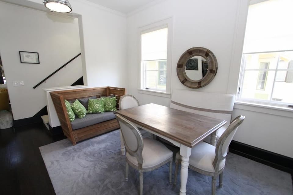 Breakfast Table to Settee (1024x683)