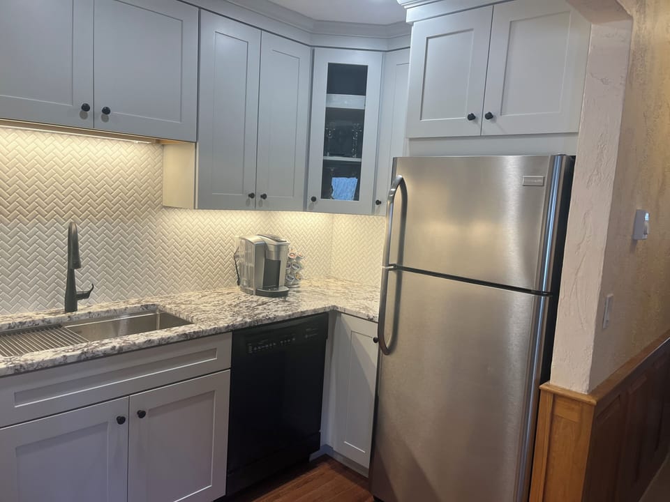New fully equipped kitchen 2024
