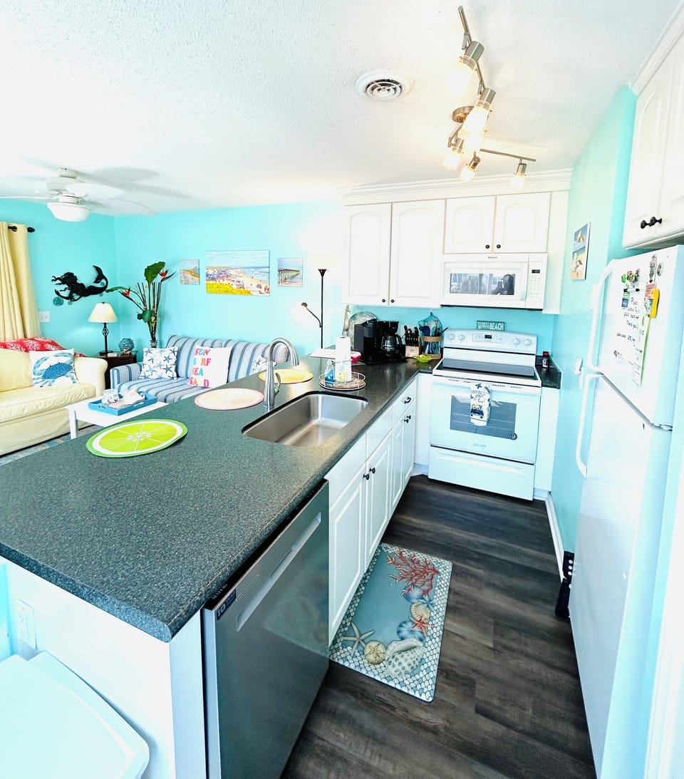 Fully stocked Kitchen