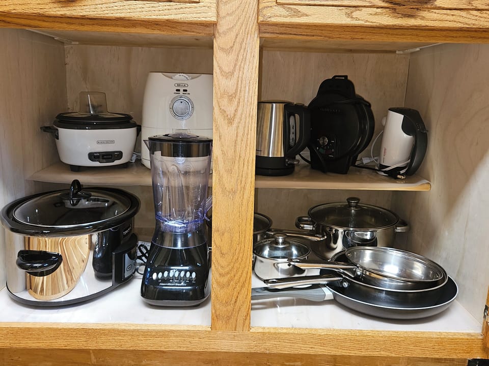 Rice cooker, air fryer, tea kettle, waffle maker, crock pot, mixer, blender etc