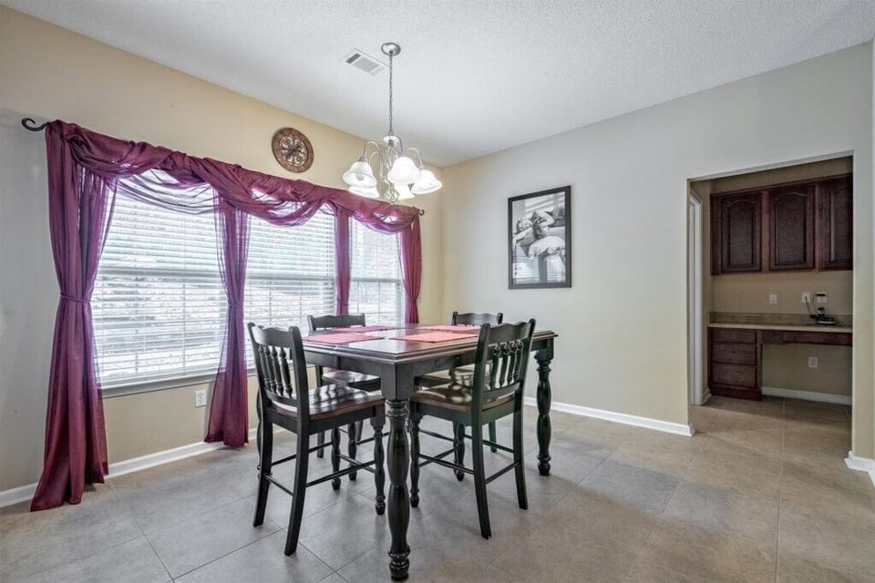 Diningtableoffofkitchen