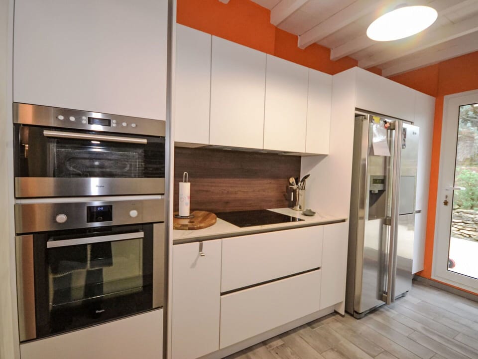 Kitchen Appliance, Kitchen, Countertop, Flooring, Interior Design, Cabinetry, Major Appliance, Furniture, Wood, Floor