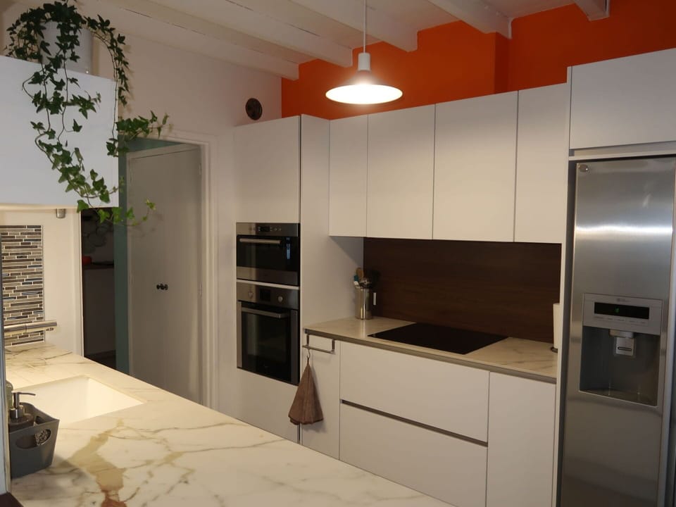 Cabinetry, Property, Furniture, Countertop, Building, Kitchen, Wood, Kitchen Stove, Interior Design, Sink