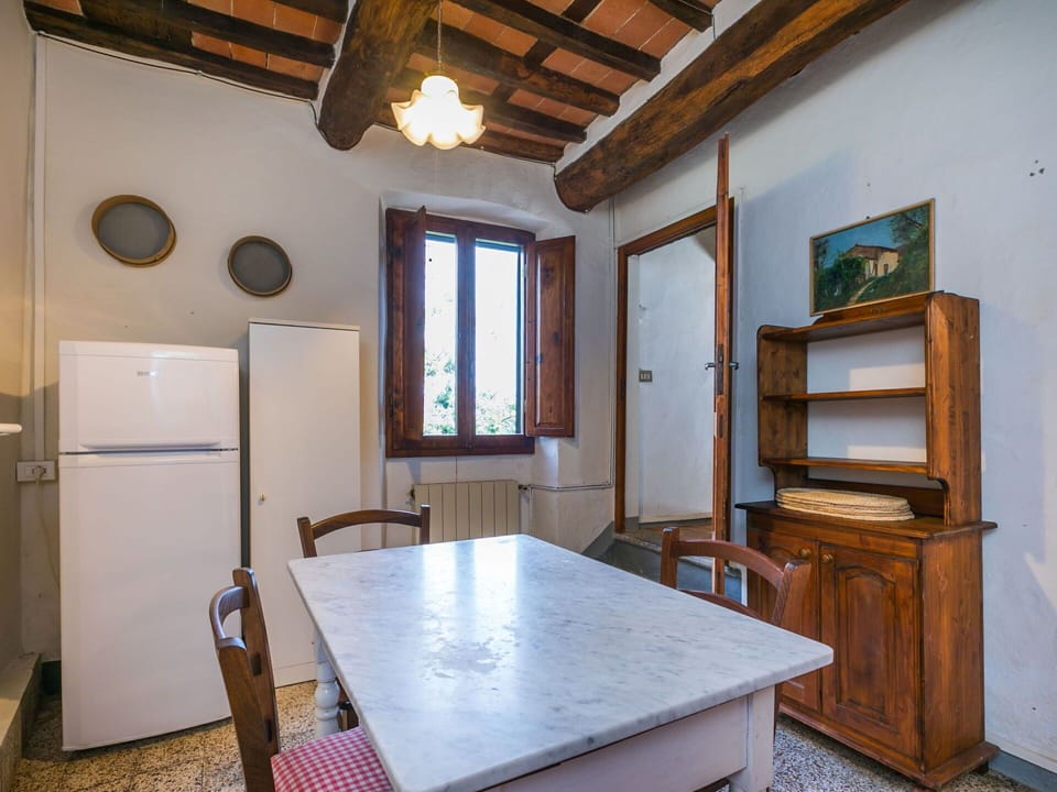 Property, Cabinetry, Furniture, Window, Wood, Countertop, Table, Interior Design, Lighting