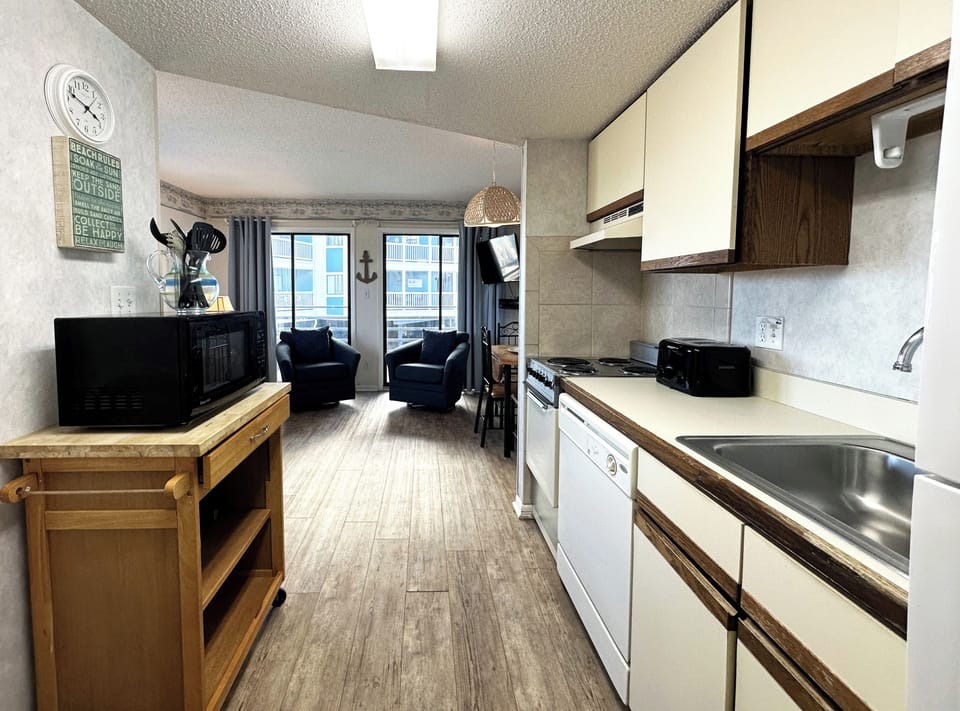 Open Concept Kitchen, Dining & Living Room