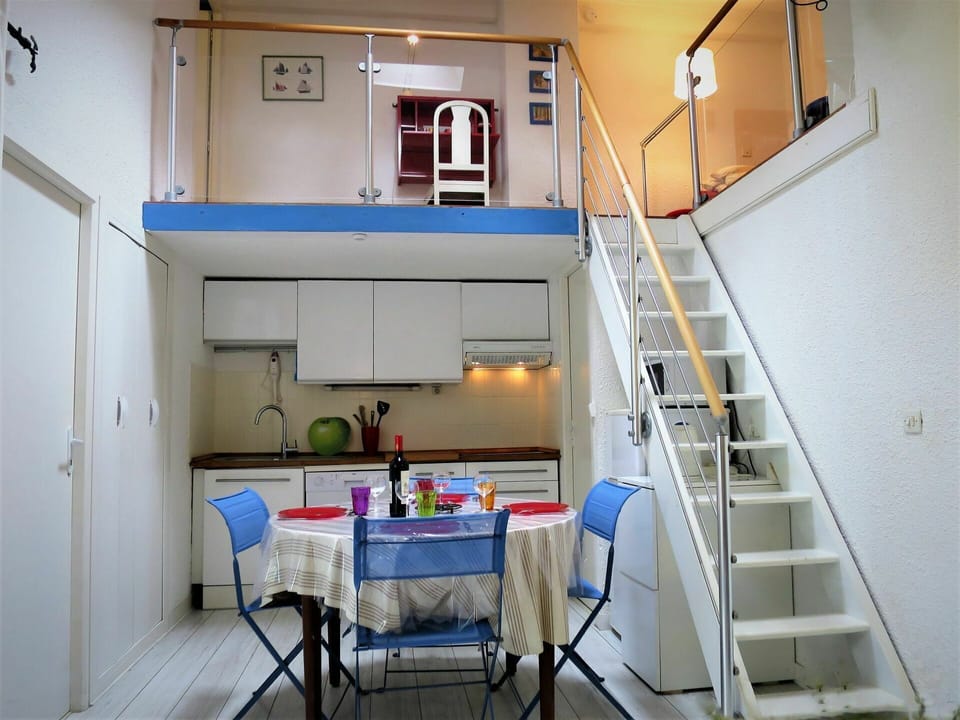 Building, Furniture, Cabinetry, Table, Chair, House, Stairs, Interior Design, Wood, Floor