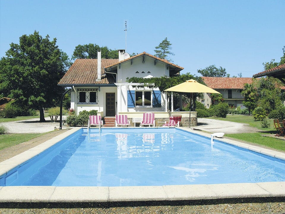 Water, Plant, Sky, Property, Swimming Pool, Azure, Tree, Shade, Leisure, Building
