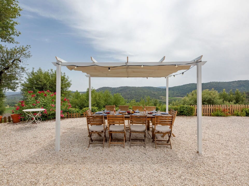 Sky, Mountain, Daytime, Building, Plant, Natural Landscape, House, Vegetation, Highland, Tree