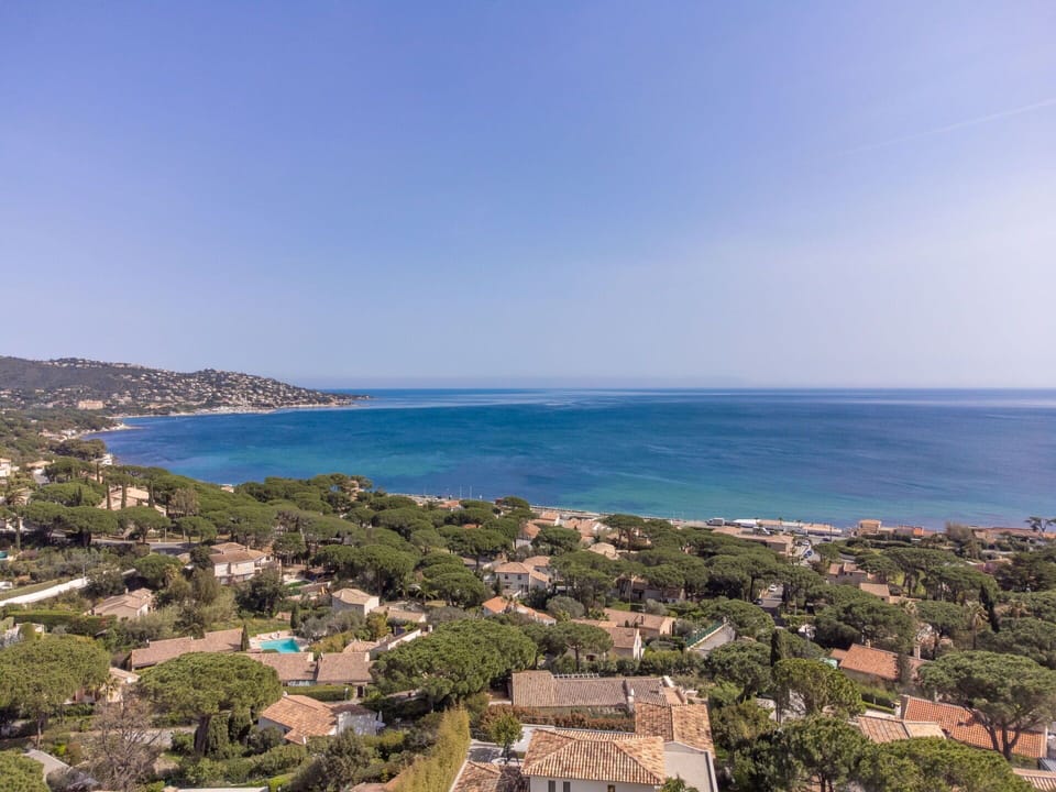 Water, Sky, Property, Plant, Azure, Tree, Vegetation, Building, Coastal And Oceanic Landforms, Horizon