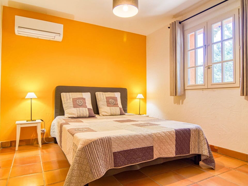 Property, Furniture, Comfort, Window, Wood, Building, Shade, Lighting, Interior Design, Floor