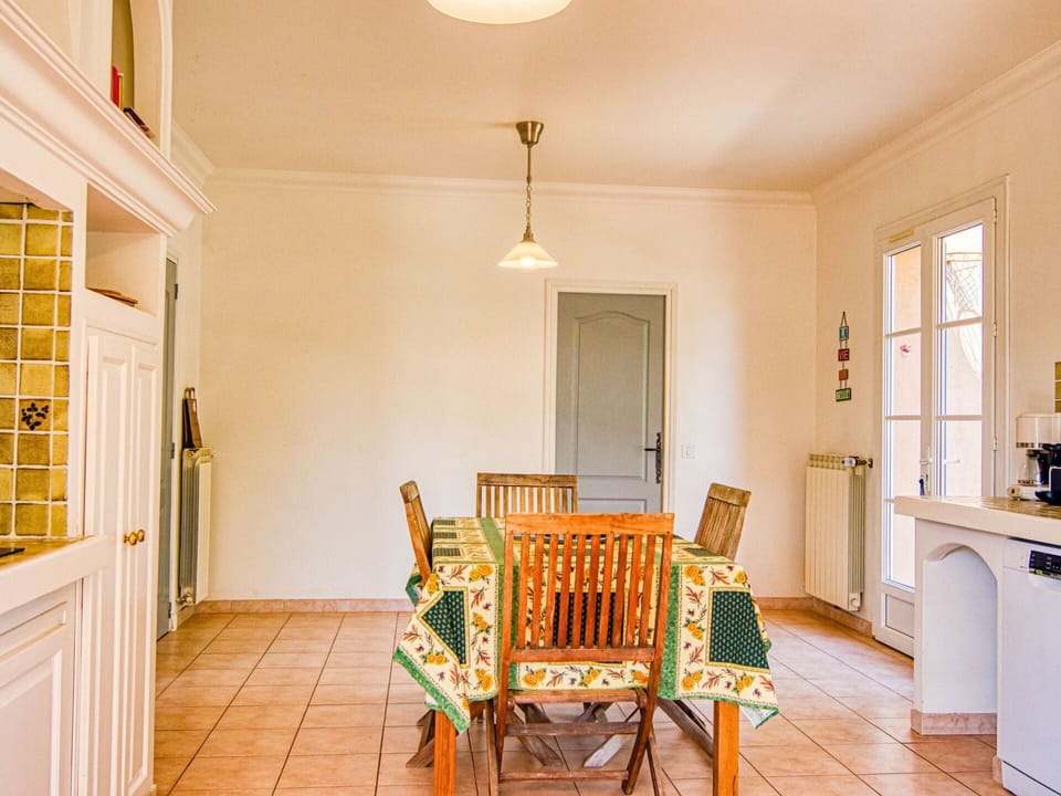 Property, Cabinetry, Wood, Window, Lighting, Interior Design, Floor, Flooring, Wood Stain, Chair