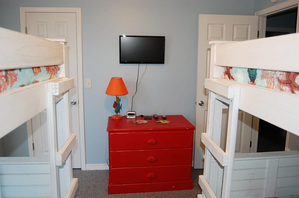 Bunk room