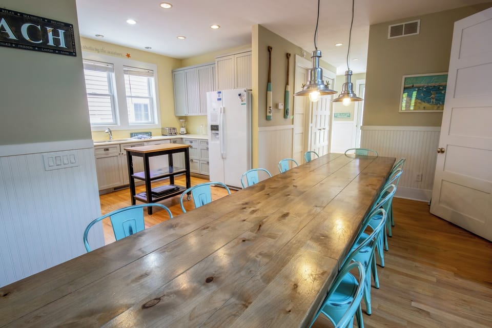 Main Level | Dining | Kitchen