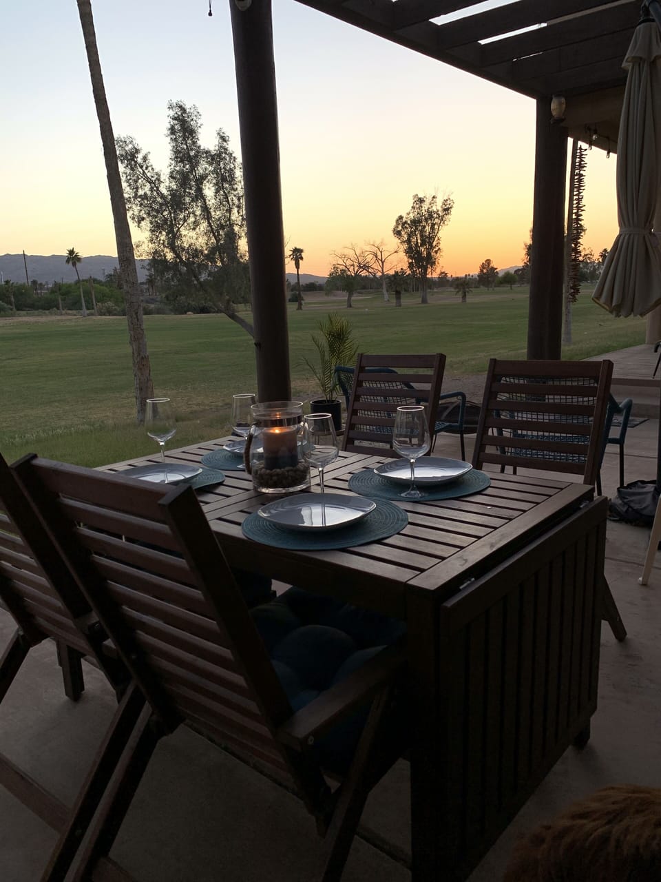 Outdoor dining