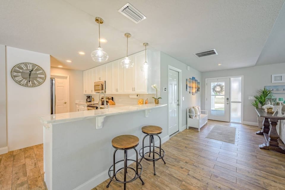 breakfast bar