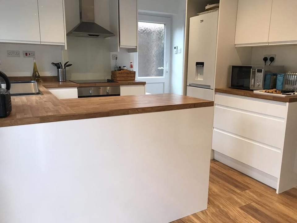 The kitchen facing the garden.