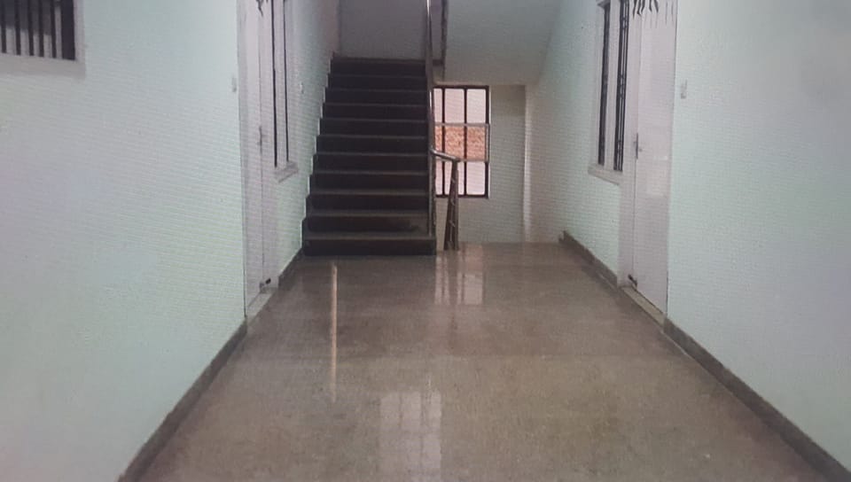 wide entrance lobby.