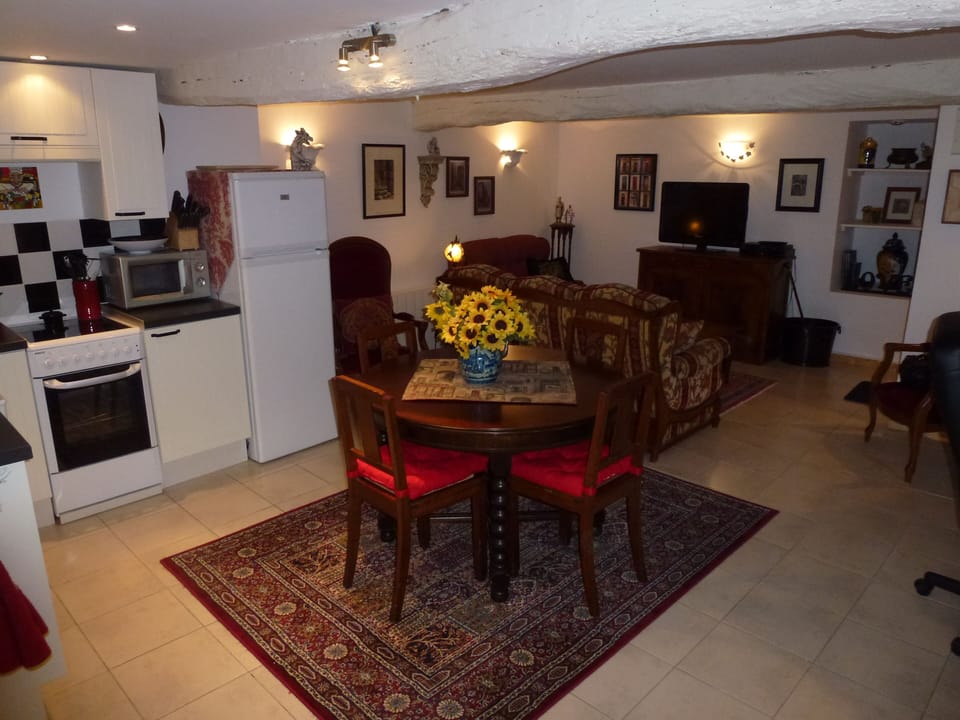 Overview- Open floor plan