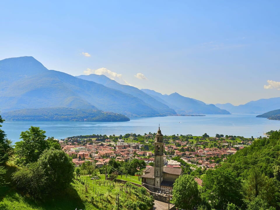 Water, Sky, Cloud, Mountain, Water Resources, Azure, Tree, Natural Landscape, Highland, Lake