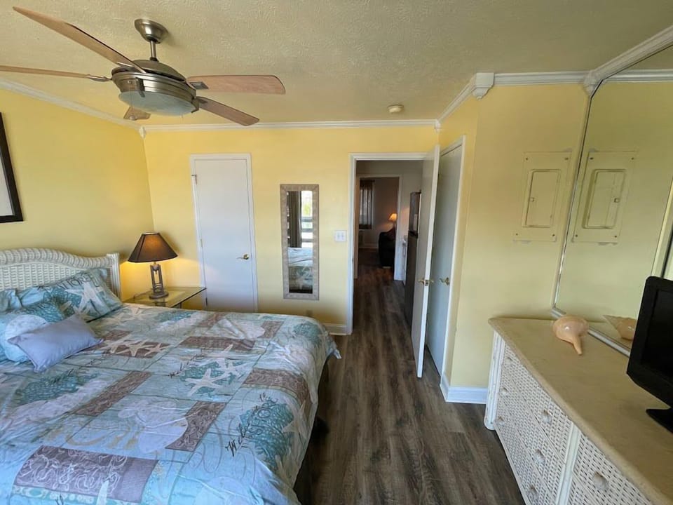 Relax and watch TV in bed!