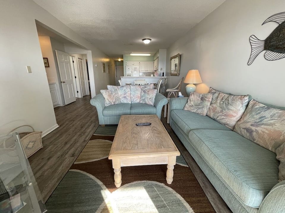 Welcome to Dolphin Cove 1C!