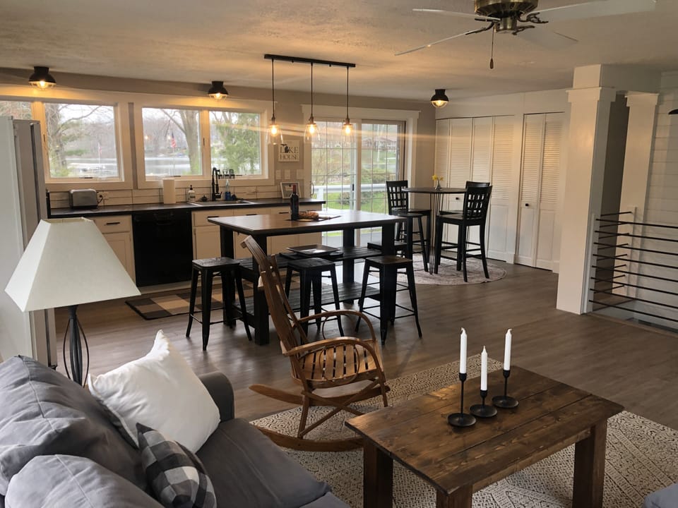 Upper/entry level kitchen and seating 