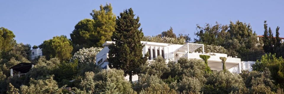 external view of the villa from the beach