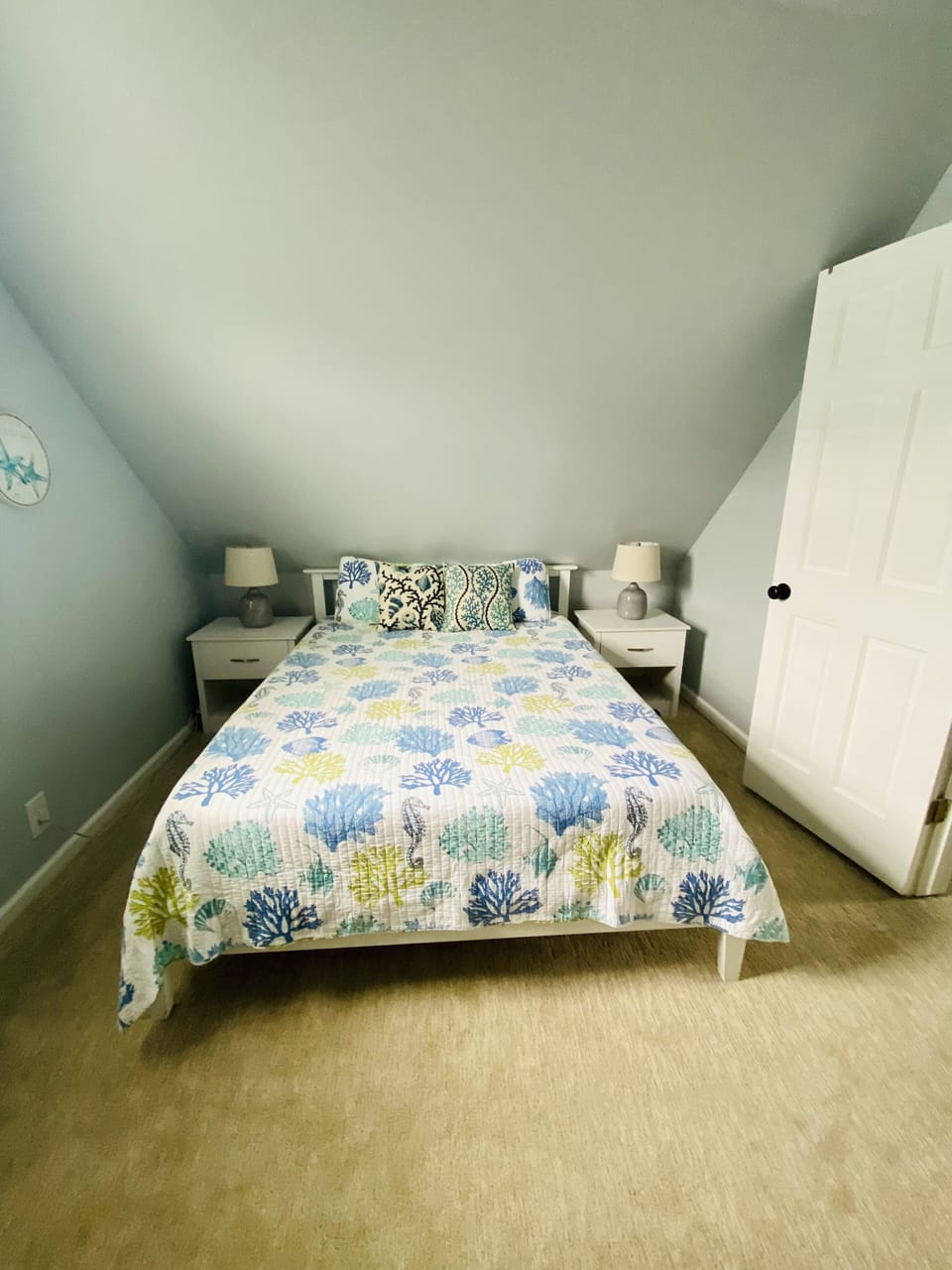 2nd floor bedroom
