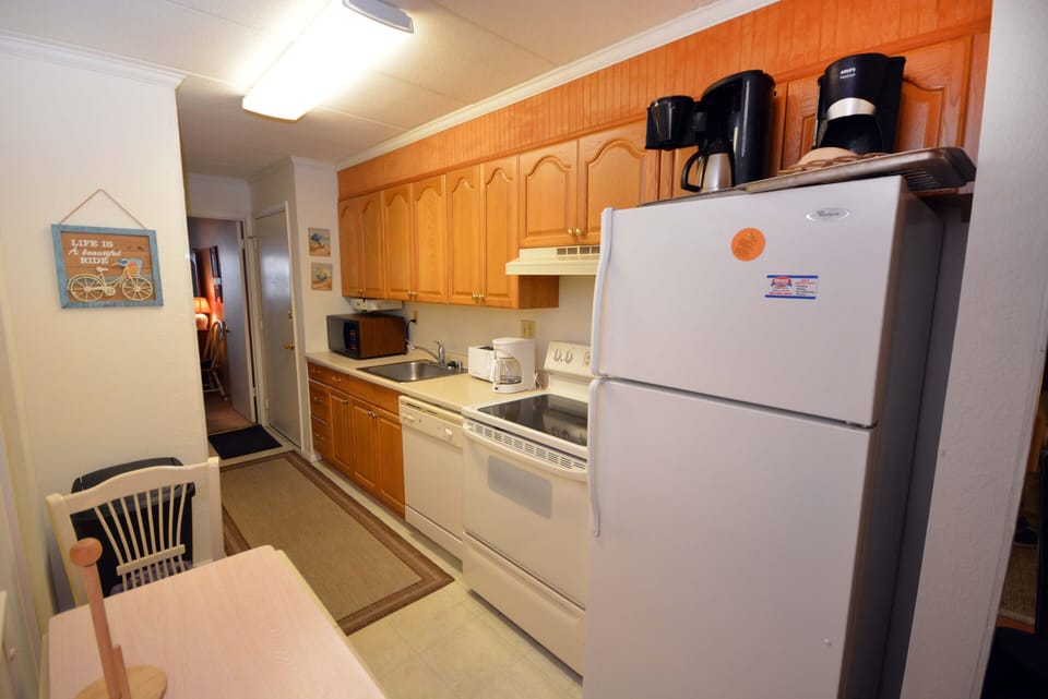 Kitchen-408 Oceanwalk