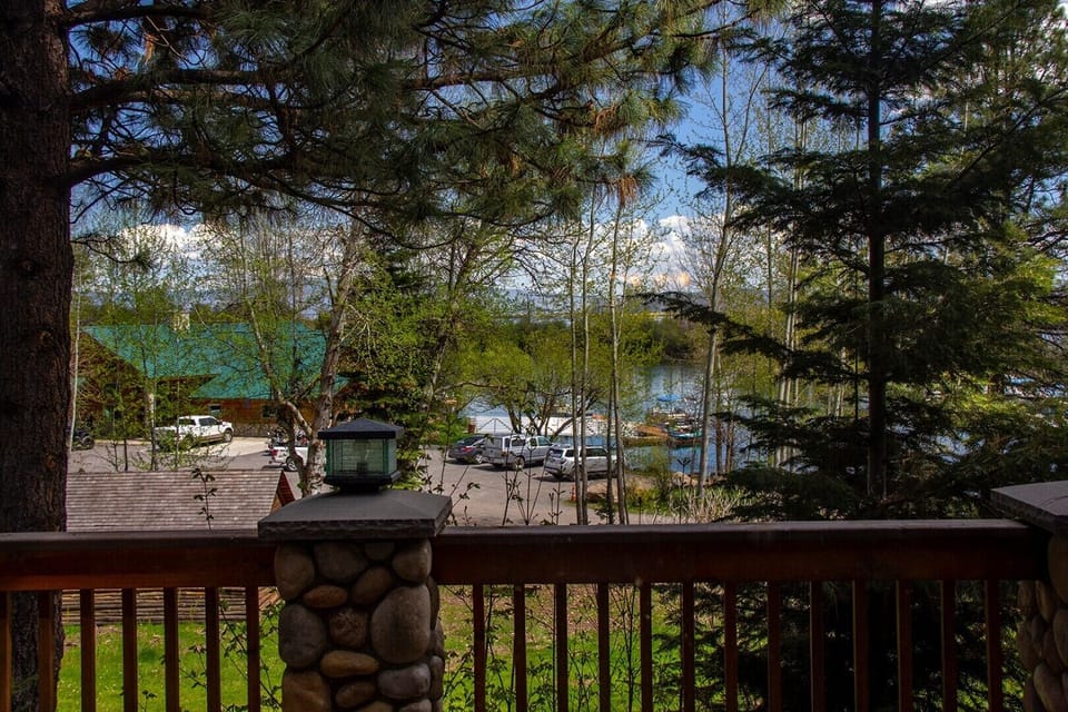 Down the hill is the restaurant-bar and marina with many boats for rent.