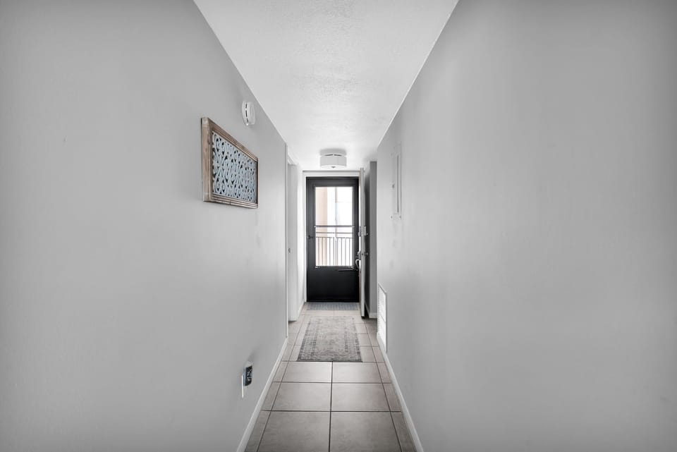 8-web-or-mls-2 Donaville 615_008