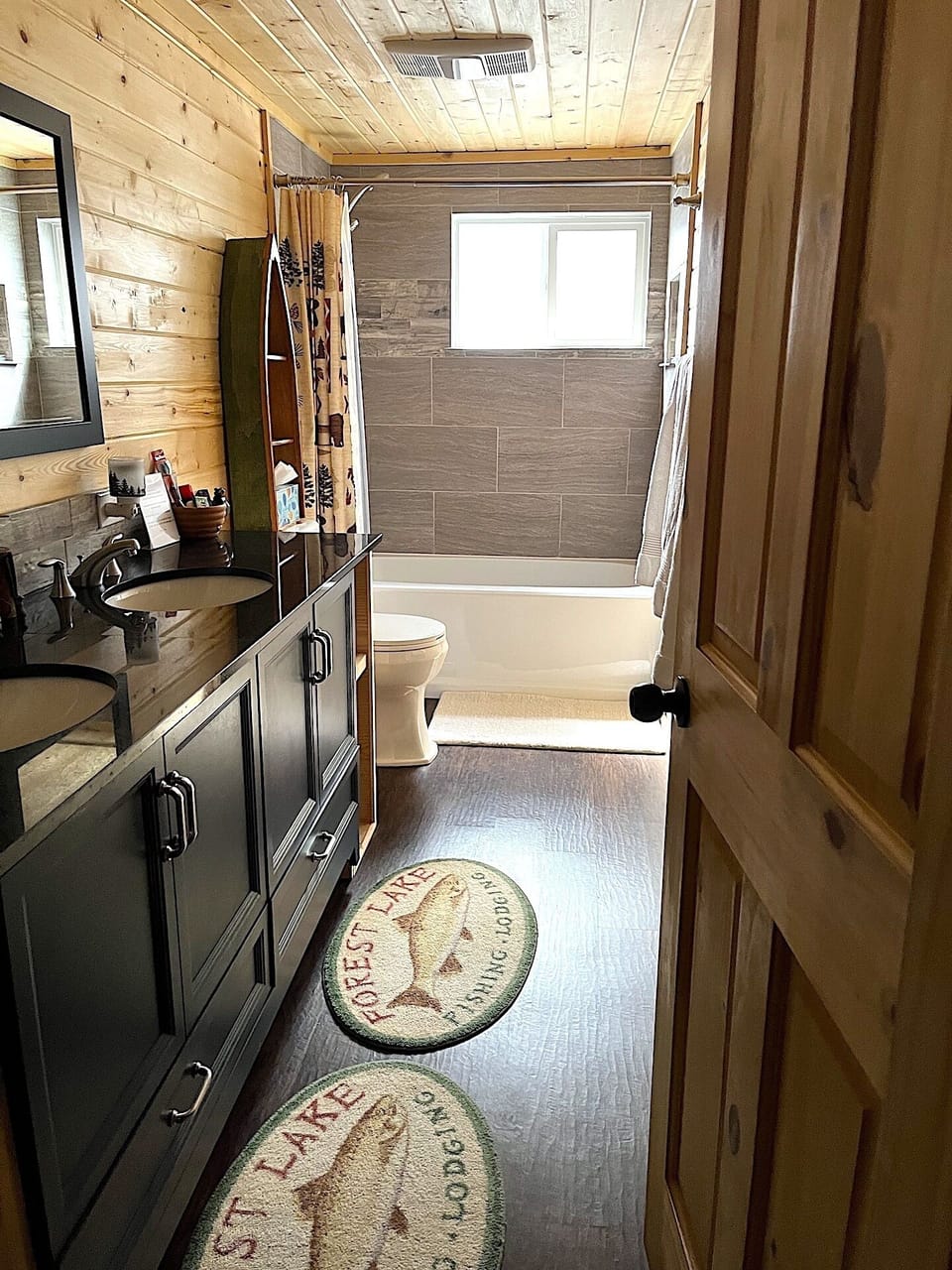 Bathroom #3 of 3, Tiled Tub/Shower Combination, Very large Bathroom. 