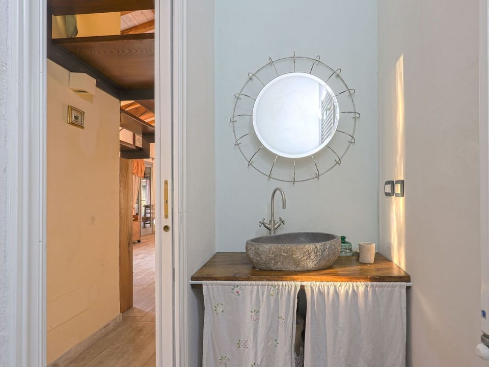 Mirror, Building, Property, Cabinetry, Table, Wood, Interior Design, House, Architecture