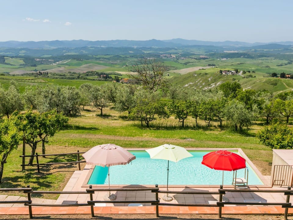 Sky, Plant, Property, Plant Community, Ecoregion, Umbrella, Nature, Natural Environment, Shade, Mountain