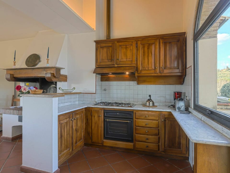 Cabinetry, Countertop, Property, Furniture, Kitchen Sink, Tap, Sink, Building, Window, Wood