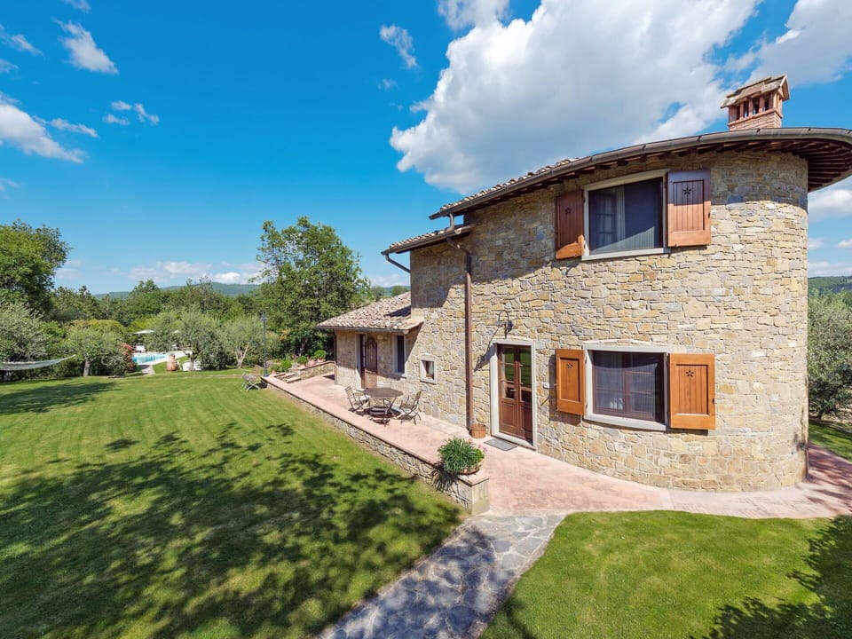 Property, House, Building, Sky, Home, Real Estate, Cottage, Architecture, Land Lot, Farmhouse