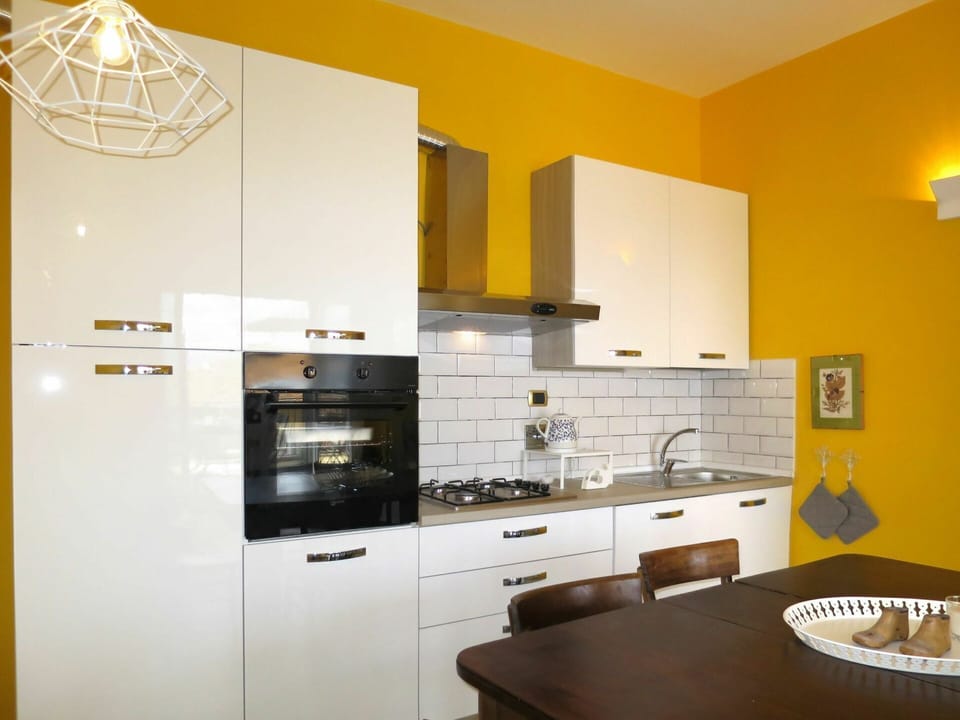 Tap, Cabinetry, Furniture, Sink, Countertop, Property, Building, Kitchen Sink, Plumbing Fixture, Kitchen