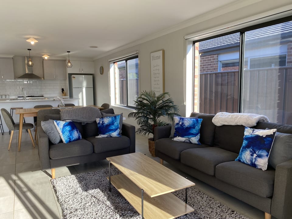 Lounge room 